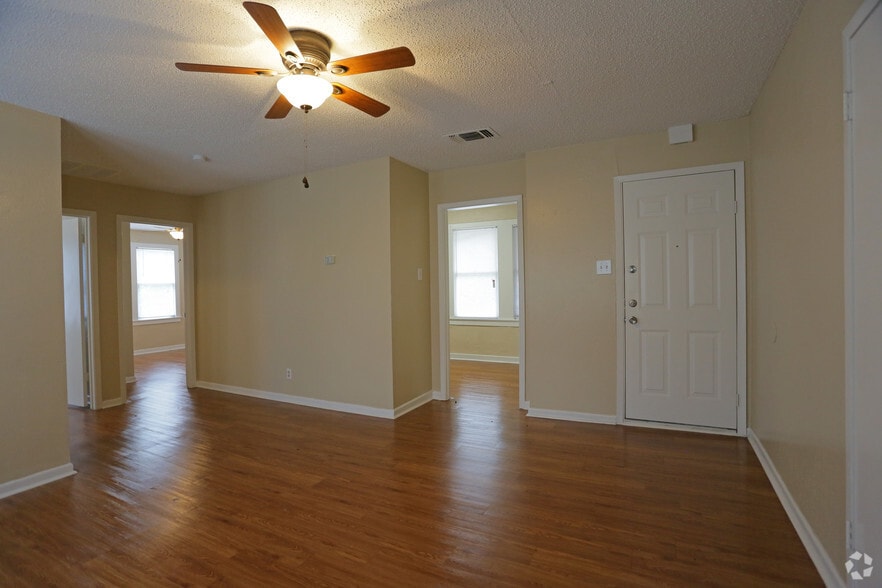 More Photos Of 737 W Mayfield Blvd, San Antonio Apartments For Sale