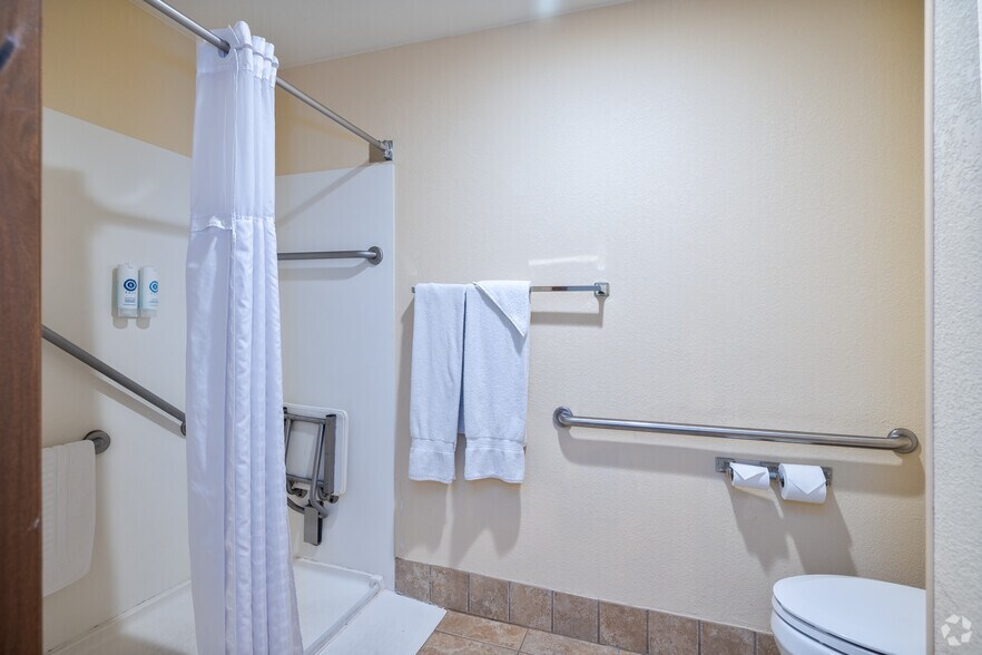 More Photos Of 5345 Broadmoor Cir NW, Canton Hotel For Sale