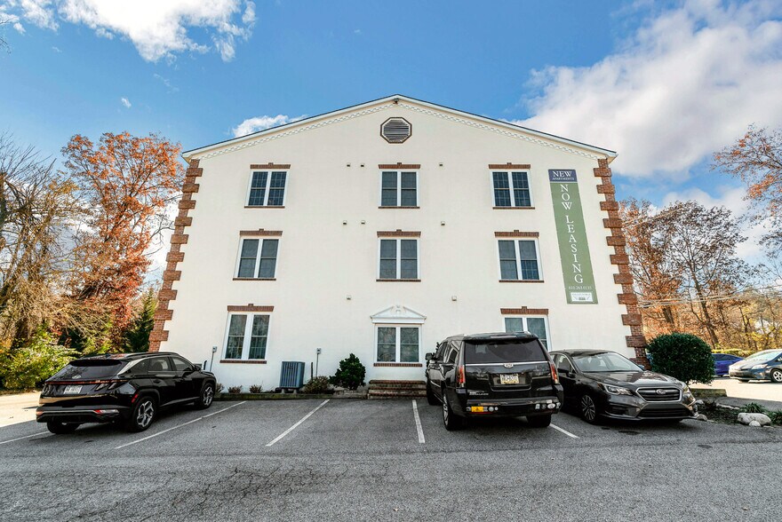 More Photos Of 11 Davis Rd, Phoenixville Apartments For Lease