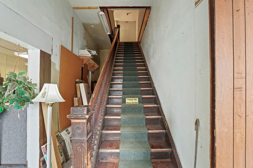 More Photos Of , Spokane General Retail For Sale