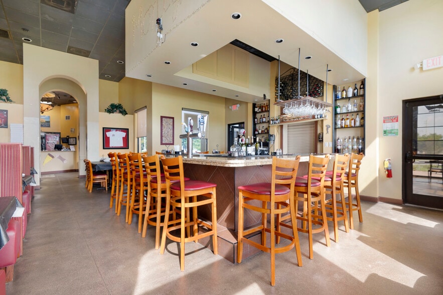 More Photos Of 2515 Tamiami Trl, Punta Gorda Restaurant For Sale