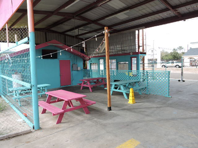 More Photos Of 1719 N Arkansas Ave, Laredo Flex For Sale