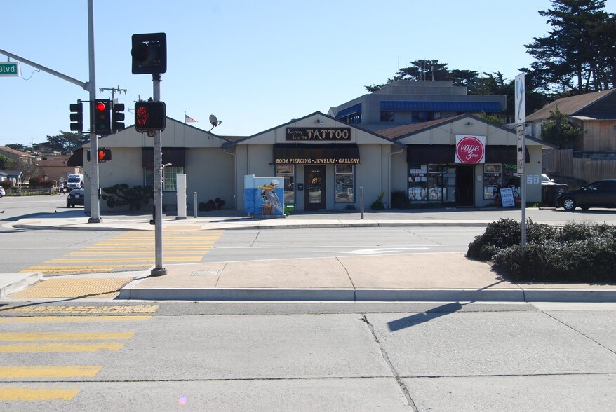 More Photos Of 3074 Del Monte Blvd, Marina Storefront Retail Office For Lease