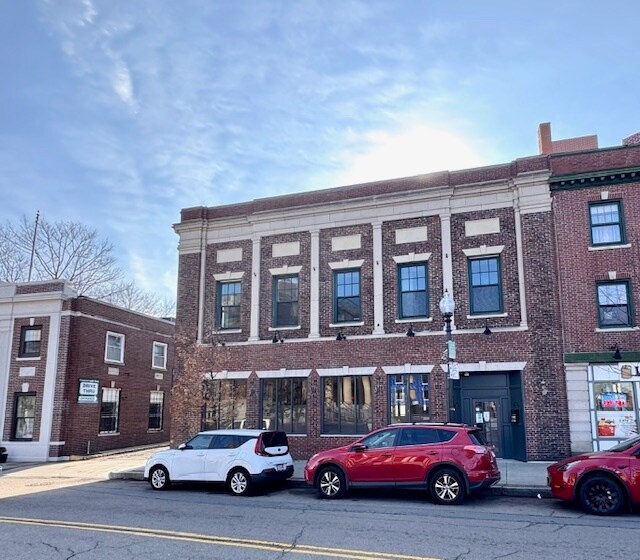 More Photos Of 1174-1178 River St, Hyde Park Office For Lease