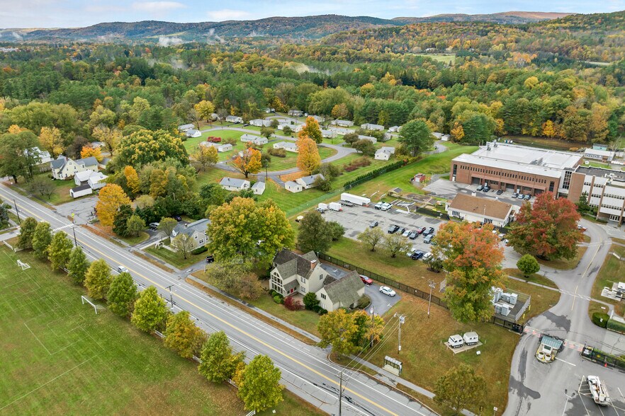More Photos Of 68 Lyme Rd, Hanover Office Residential For Sale