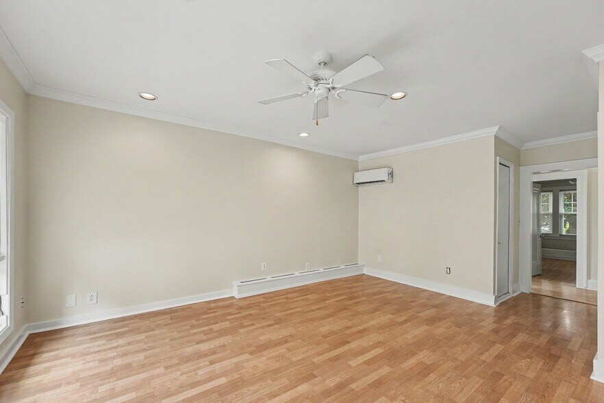 More Photos Of 156 N Worth St, Birmingham Multifamily For Sale