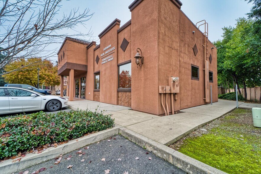 More Photos Of 1166 Live Oak Blvd, Yuba City Medical For Lease