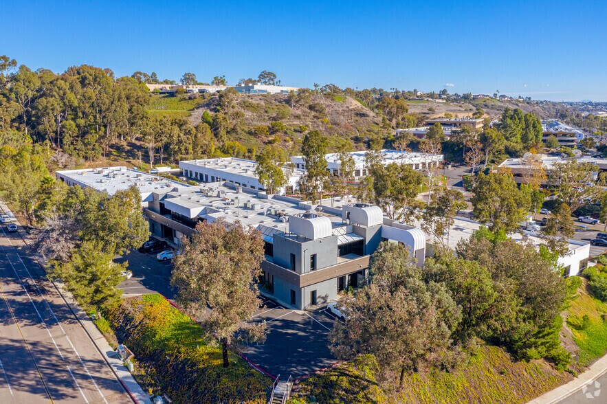 More Photos Of 2621-2637 Ariane Dr, San Diego Unknown For Lease