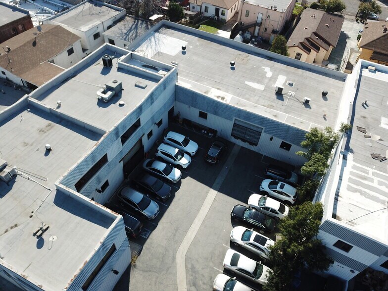 More Photos Of 540 E Jefferson Blvd, Los Angeles Warehouse For Lease