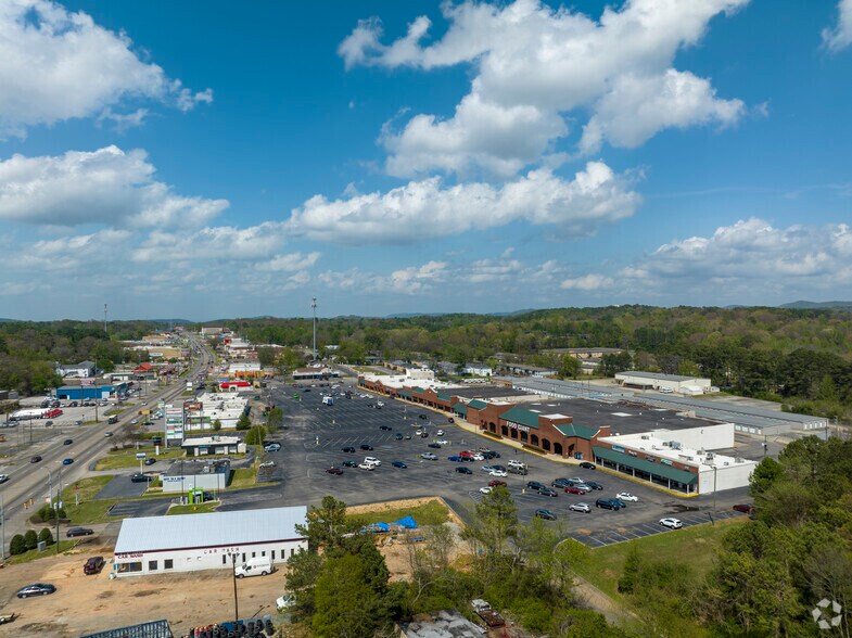 More Photos Of 1671-1691 Center Point Pky, Birmingham Unknown For Lease