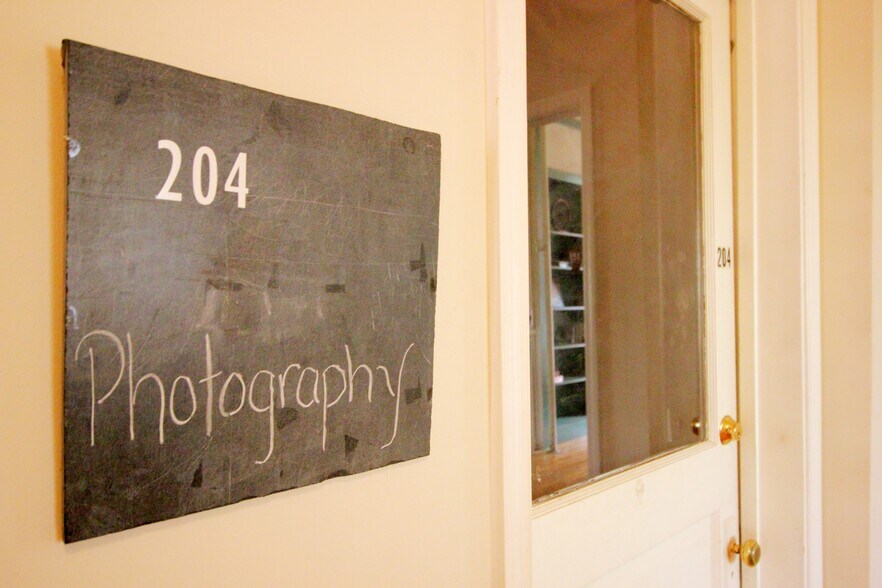 More Photos Of 217-219 W Beverly St, Staunton Storefront Retail Office For Sale