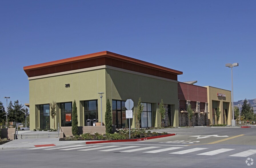 More Photos Of E Washington Pl & Highway 101, Petaluma Unknown For Lease