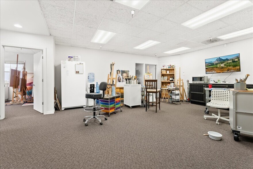 More Photos Of 2052 Prospector Ave, Park City Storefront Retail Office For Lease