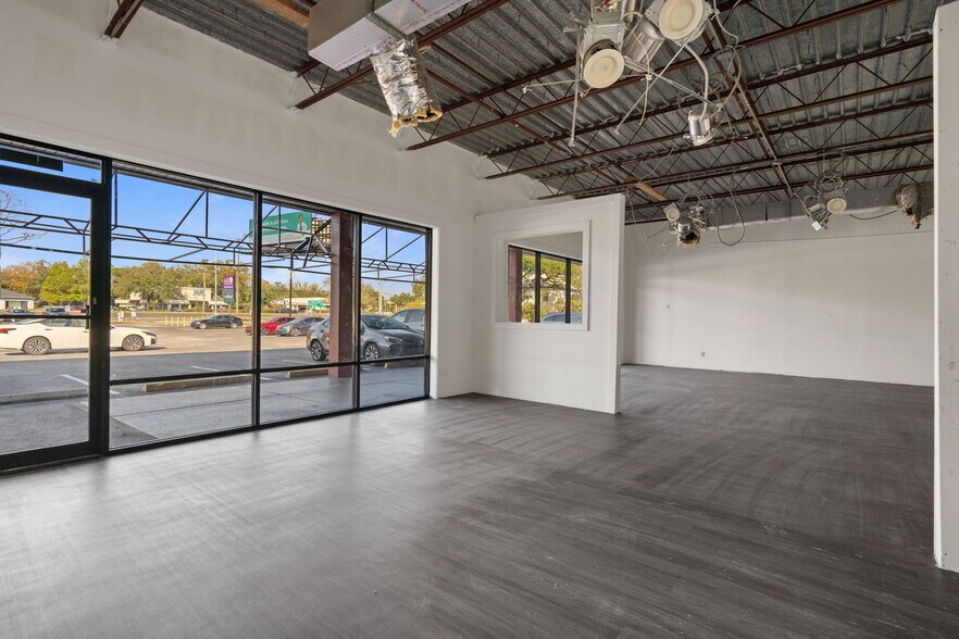 More Photos Of 13705-13741 N Dale Mabry Hwy, Tampa Unknown For Lease