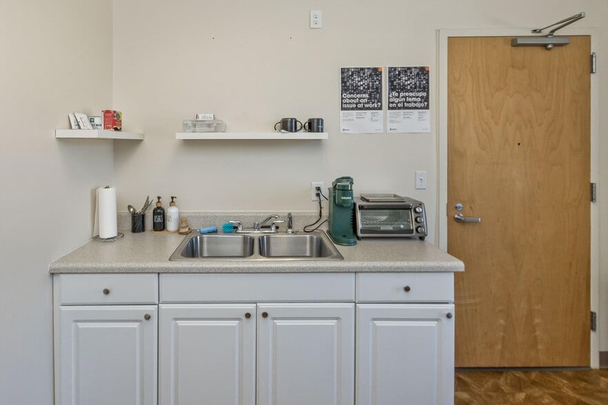 More Photos Of 56 College St, Asheville Office For Lease