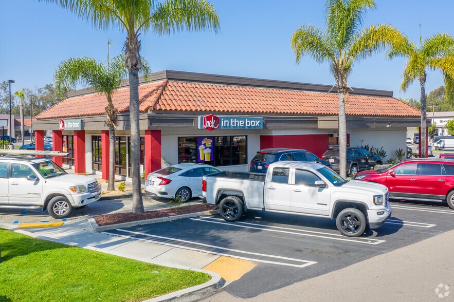 More Photos Of 710-790 Sycamore Ave, Vista Unknown For Lease