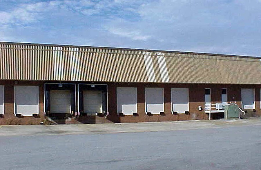 More Photos Of 200 Bucknell Ct SW, Atlanta Warehouse For Lease