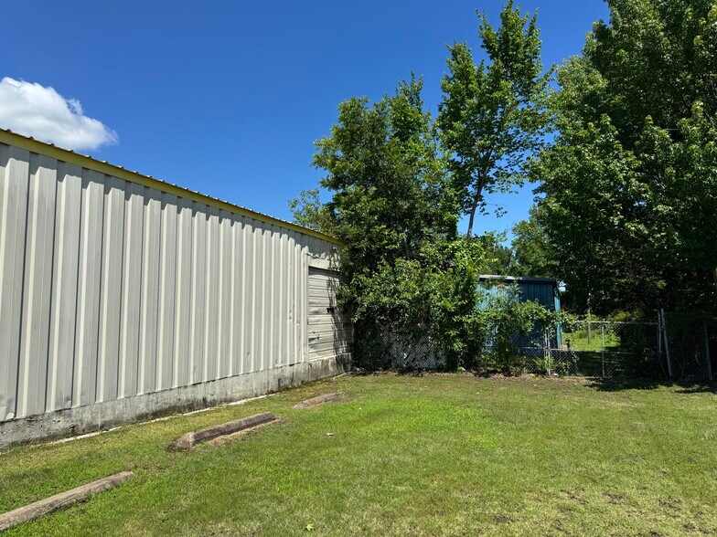 More Photos Of 3827 Midland Blvd, Fort Smith Freestanding For Sale