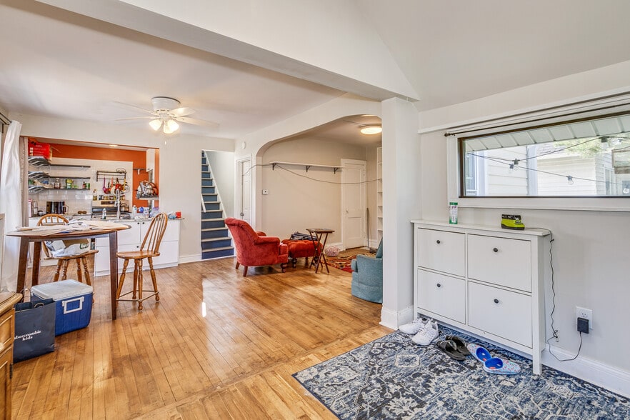 More Photos Of 1025 Southview Blvd, South Saint Paul Restaurant For Sale