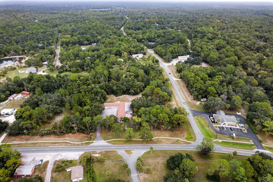 More Photos Of 377 Highway 40 W, Inglis Flex For Lease