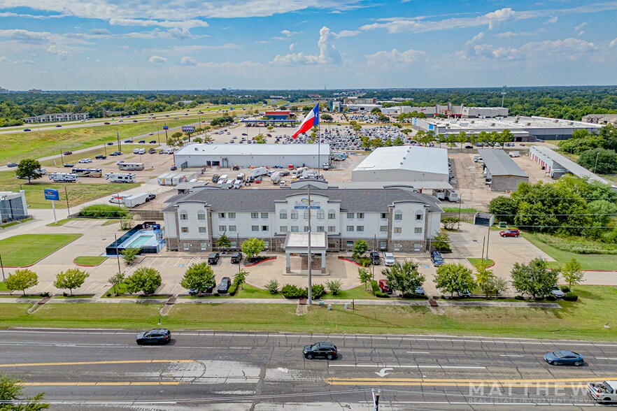 More Photos Of 2611 Harvey Rd, College Station Hotel For Sale