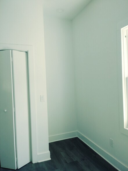More Photos Of 1092 Sells Ave SW, Atlanta Specialty For Sale