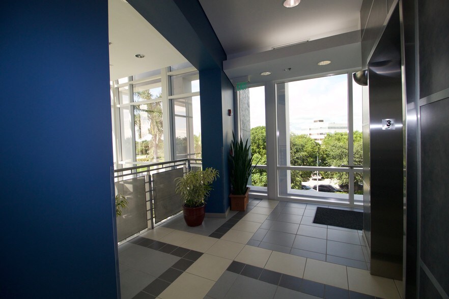 More Photos Of 1615 S Federal Hwy, Boca Raton Office For Lease