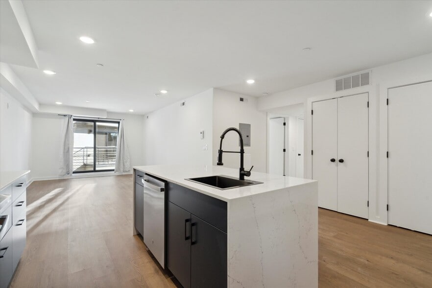 More Photos Of 1951 Point Breeze Ave, Philadelphia Apartments For Sale