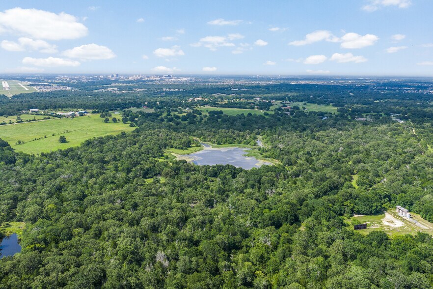 More Photos Of 11480 N Dowling Rd, College Station Land For Sale