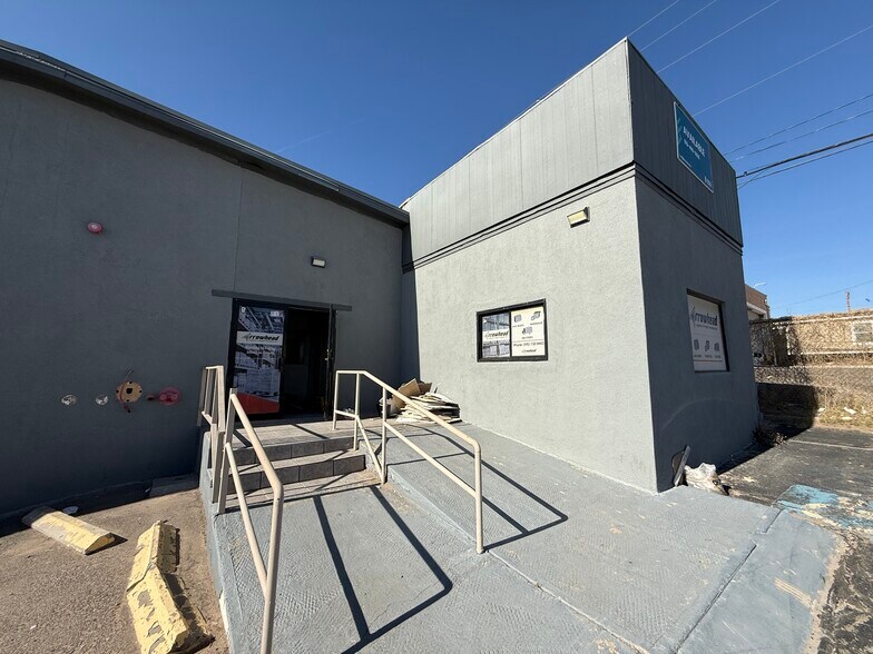 More Photos Of 1049-1051 Eastside Rd, El Paso Distribution For Sale