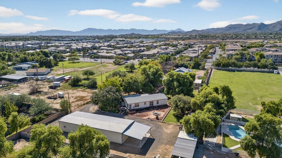 More Photos Of 9259 S Priest Dr, Tempe Showroom For Lease