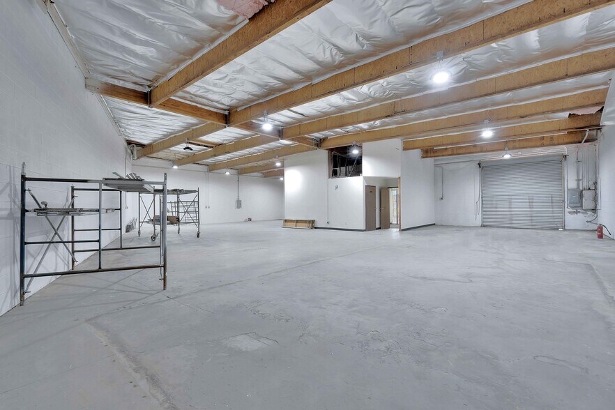 More Photos Of 1737 Production Cir, Jurupa Valley Warehouse For Sale