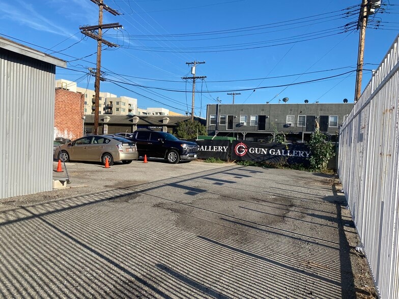 More Photos Of 414 Fernando Ct, Glendale Warehouse For Lease