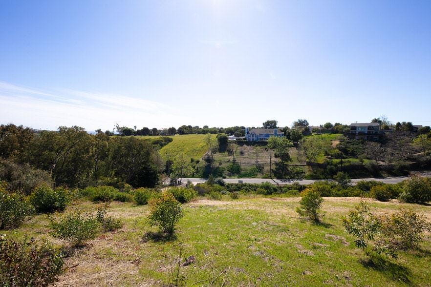 More Photos Of 5936 Busch Dr, Malibu Land For Sale
