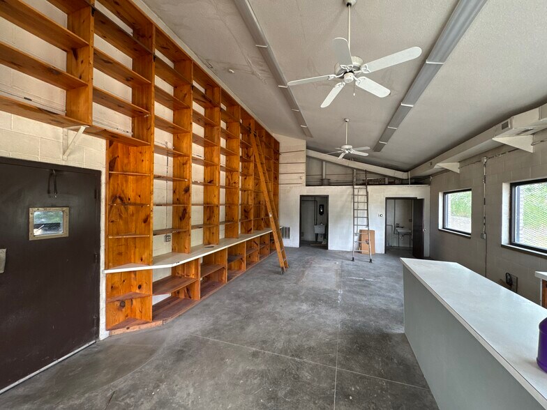 More Photos Of 200 Military Rd, Buffalo Warehouse For Sale