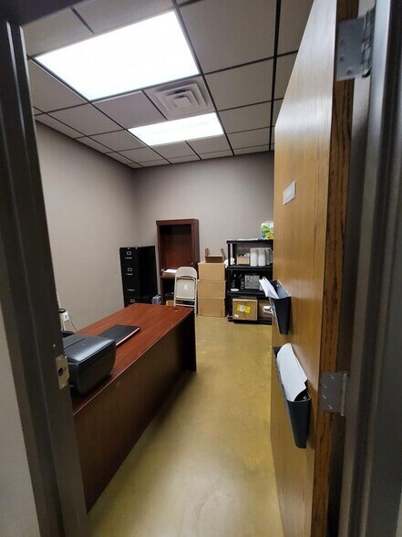 More Photos Of 6308 S County Road 1270, Midland Warehouse For Sale