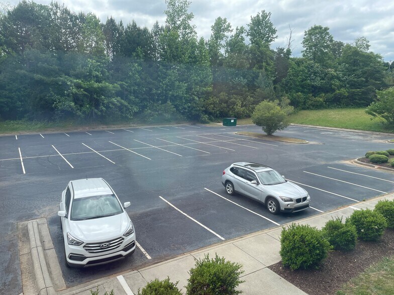 More Photos Of 19720 Jetton Rd, Cornelius Office For Lease