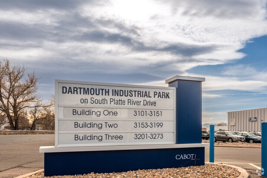 More Photos Of 3201-3273 S Platte River Dr, Englewood Warehouse For Lease