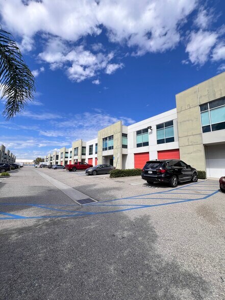 More Photos Of 1135 Westminster Ave, Alhambra Distribution For Sale