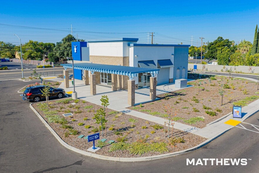 More Photos Of 7945 Elder Creek rd, Sacramento Freestanding For Lease