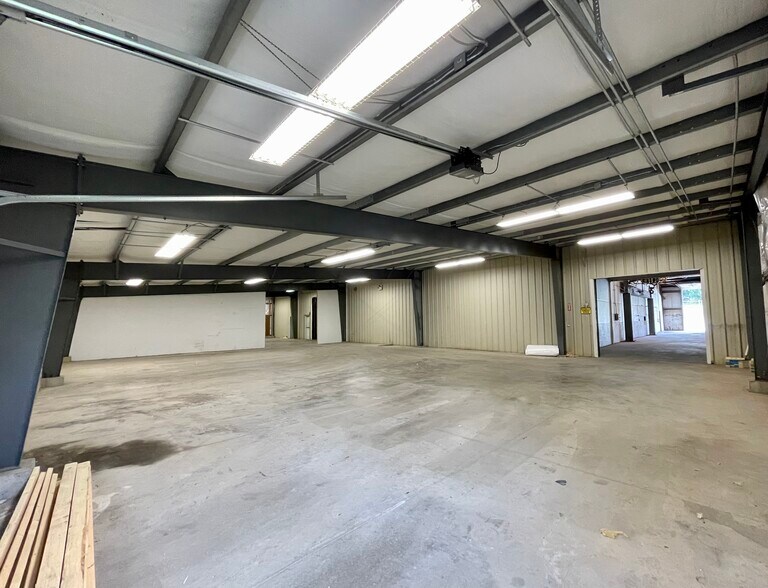 More Photos Of 14 Sewer Plant Rd, Buckhannon Warehouse For Lease