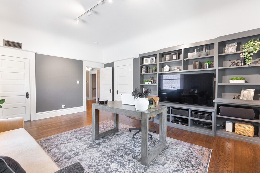 More Photos Of 2220 Capitol Ave, Sacramento Apartments For Sale