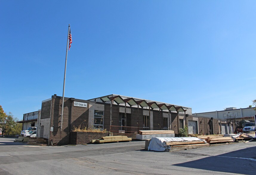 Primary Photo Of 6025 Kansas Ave NW, Washington Warehouse For Lease