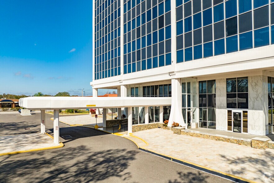More Photos Of 410 S Ware Blvd, Tampa Loft Creative Space For Sale