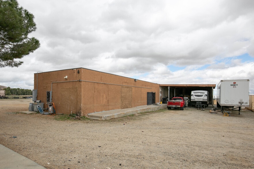 More Photos Of 37631 6th St E, Palmdale Warehouse For Sale