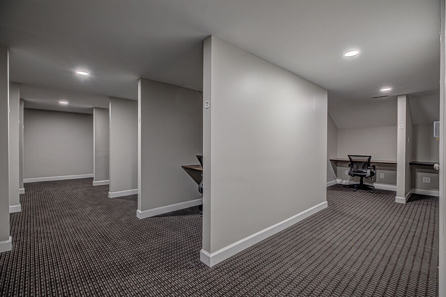 More Photos Of 300-304 Edgewood Dr, Trenton Medical For Lease