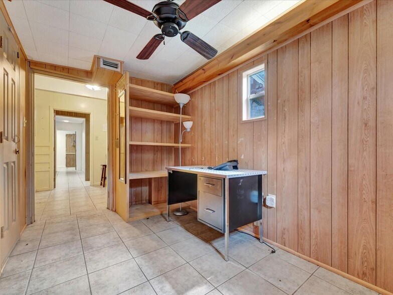 More Photos Of 900 Ellis Ave, Lufkin General Retail For Sale