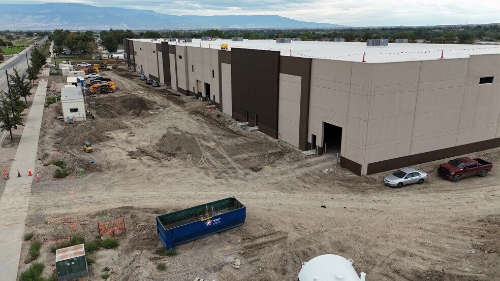 More Photos Of 2825 Riverside Pky, Grand Junction Warehouse For Lease