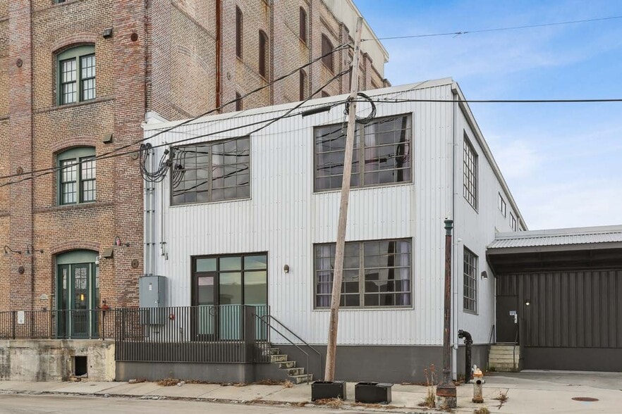 More Photos Of 440 Josephine St, New Orleans Industrial For Sale