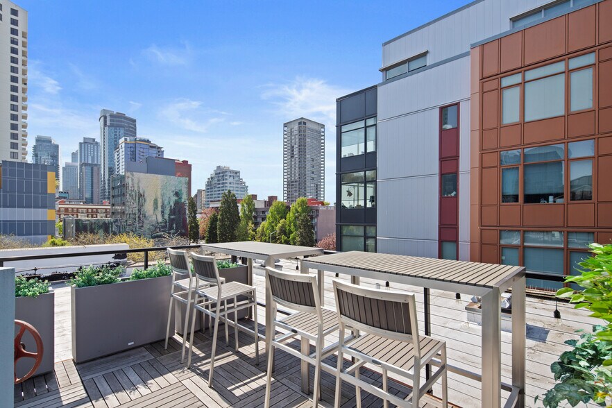 More Photos Of 2301 3rd Ave, Seattle Hotel For Sale